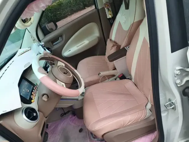 Wuling Hongguang Mini EV — Фото автомобиля 11