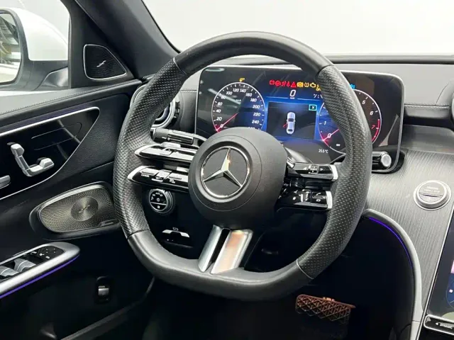 Mercedes-Benz C-Class — Фото автомобиля 19