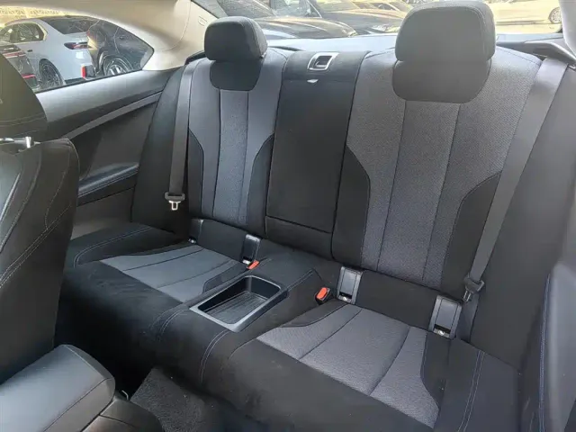 BMW 2 Series — Фото автомобиля 9