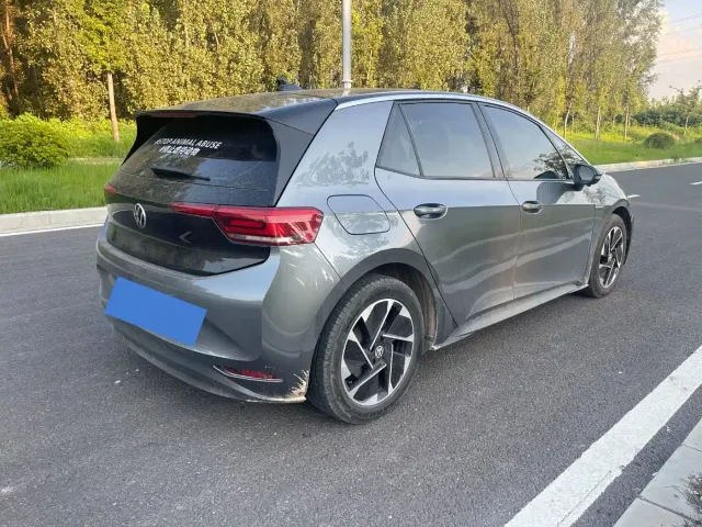Volkswagen ID.3 — Фото автомобиля 7