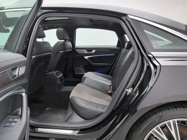 Audi A6L — Фото автомобиля 15