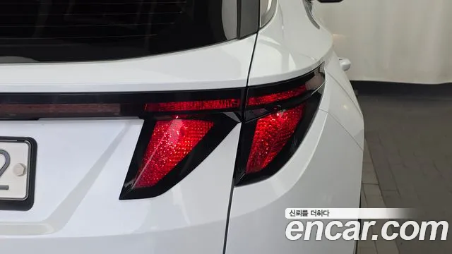 Hyundai Tucson Tucson (NX4) Бензин 1.6 турбо 2WD — Фото автомобиля 23