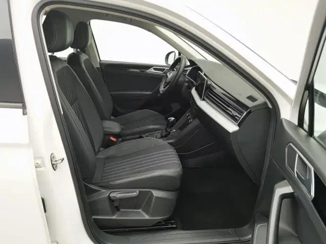 Volkswagen Tiguan L — Фото автомобиля 23