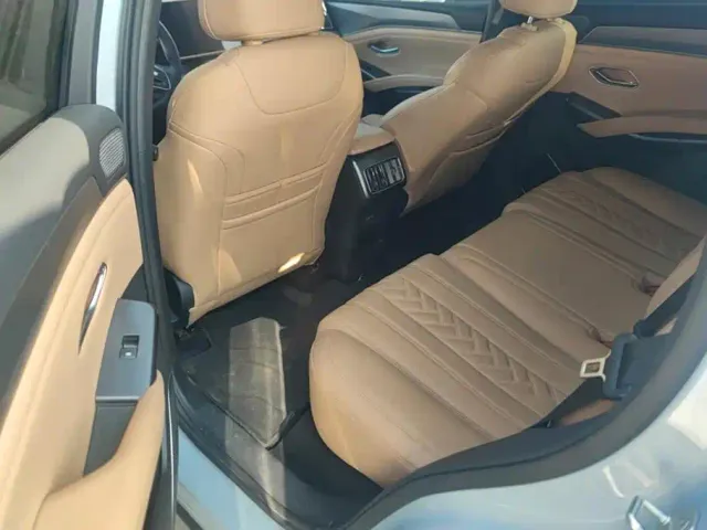 BYD Song L DM-i — Фото автомобиля 11