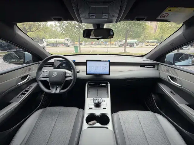 BYD Qin PLUS — Фото автомобиля 16
