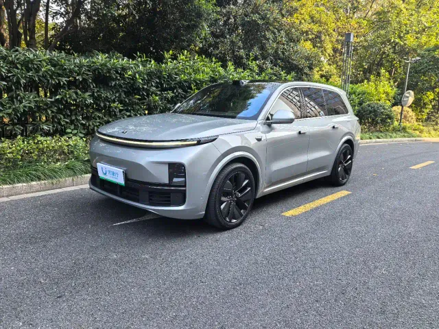 Фотография автомобиля — Li Auto L9