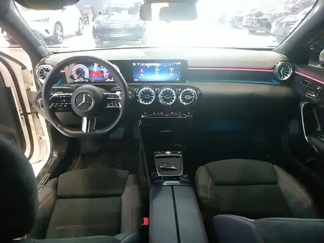 Mercedes-Benz A-Class — Фото автомобиля 9