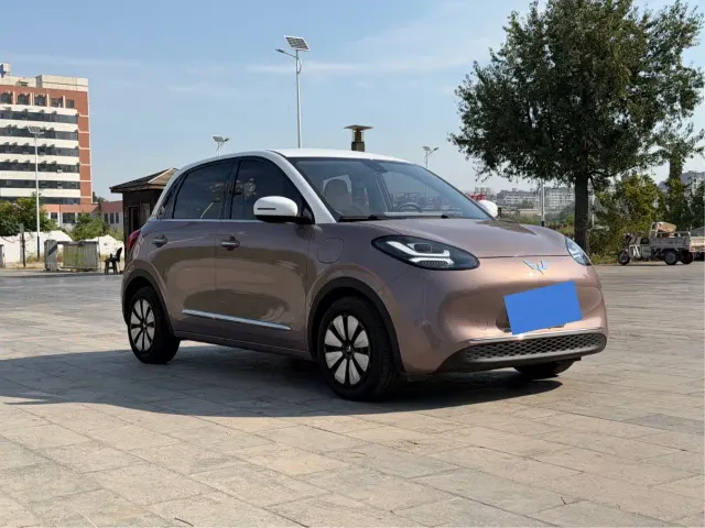 Wuling Bingo — Фото автомобиля 3