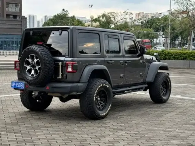 Jeep Wrangler — Фото автомобиля 5