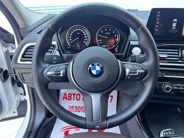 BMW 1 Series — Фото автомобиля 11