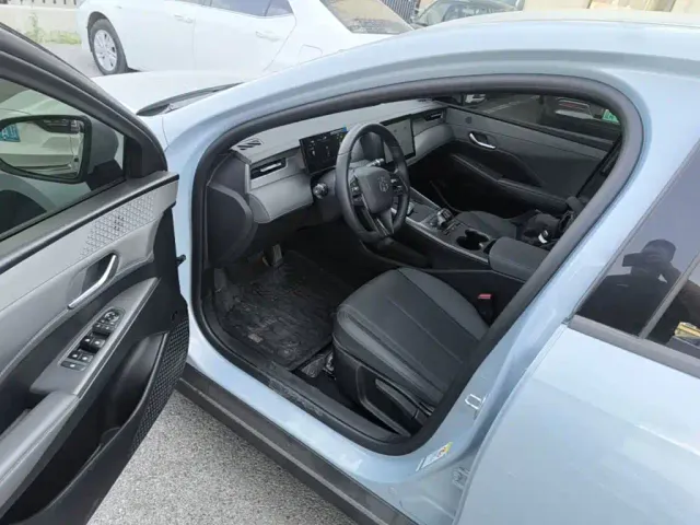 BYD Qin PLUS — Фото автомобиля 15