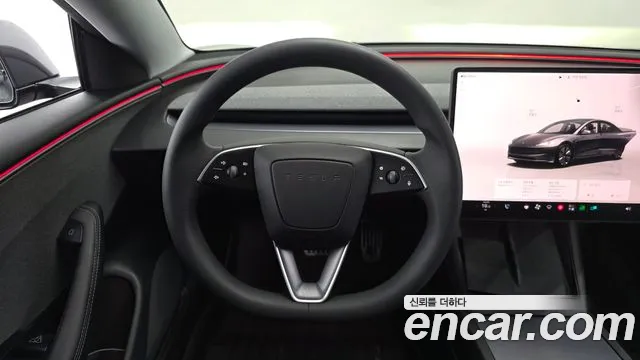 Tesla Model 3 — Фото автомобиля 19