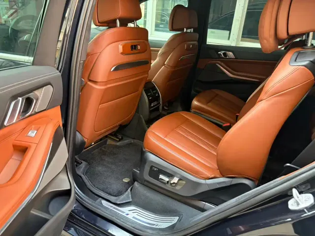 BMW X7 — Фото автомобиля 5