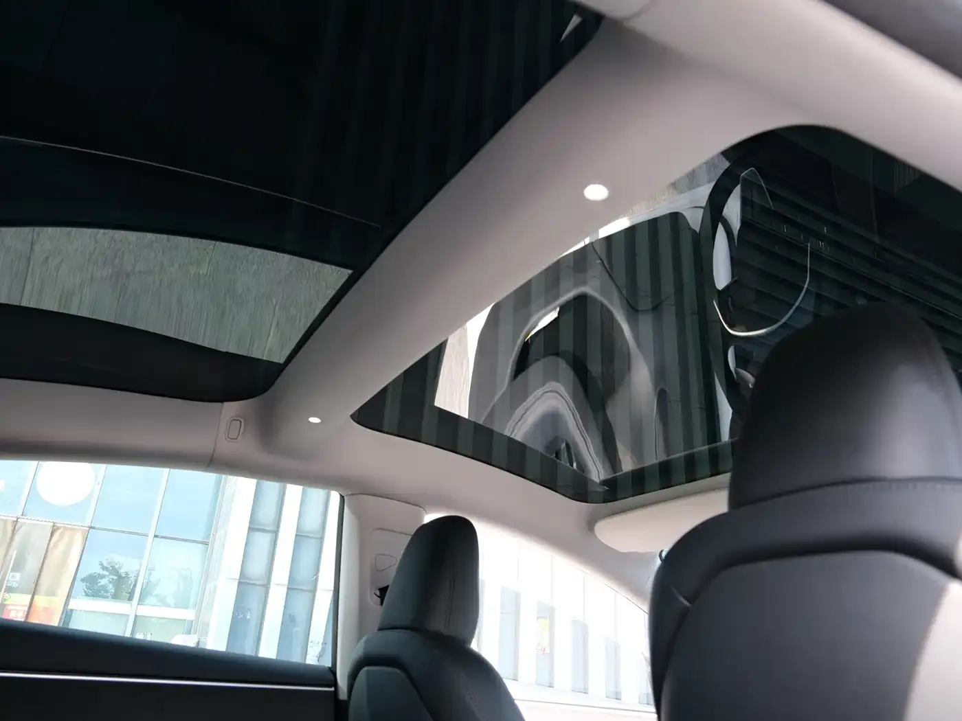 Tesla Model 3 2023 Long Range All-Wheel Drive — Фото автомобиля 13