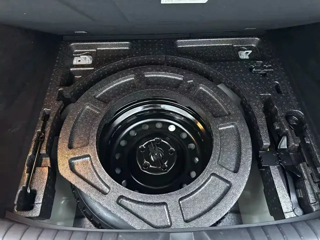 Geely Emgrand S — Фото автомобиля 17