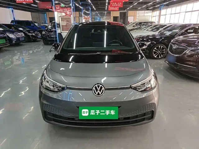 Volkswagen ID.3 — Фото автомобиля 2