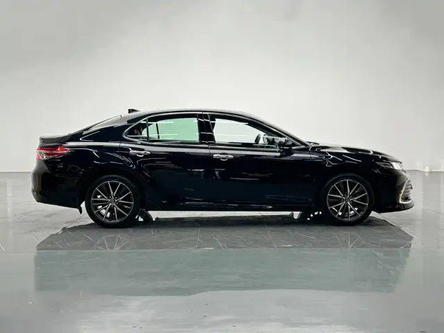 Toyota Camry — Фото автомобиля 7