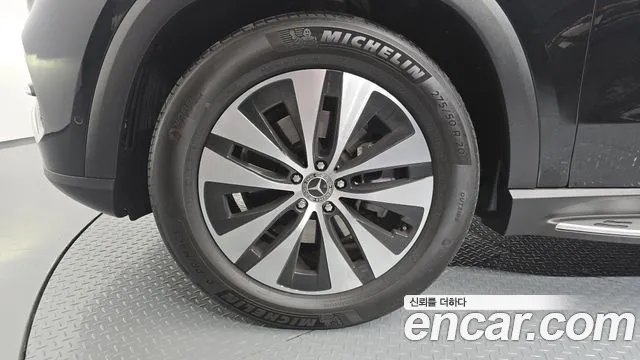 Mercedes-Benz GLE-Class — Фото автомобиля 4