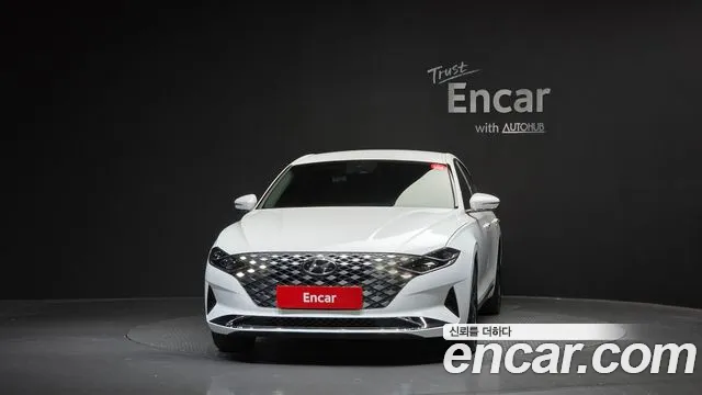 Hyundai Grandeur — Фото автомобиля 2