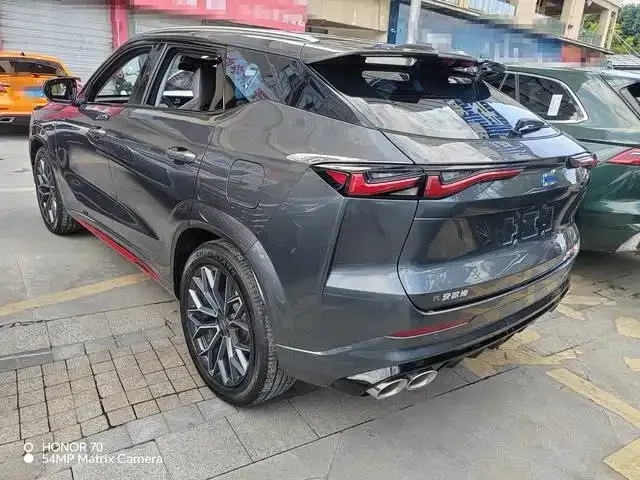 Changan Z6 — Фото автомобиля 4