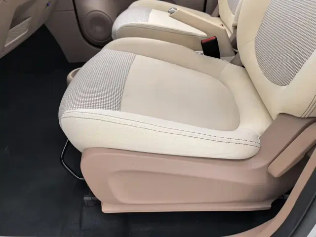 Wuling Hongguang Mini EV — Фото автомобиля 20