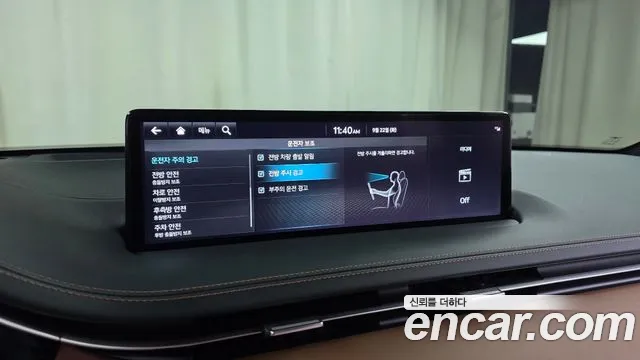 Genesis GV70 — Фото автомобиля 30