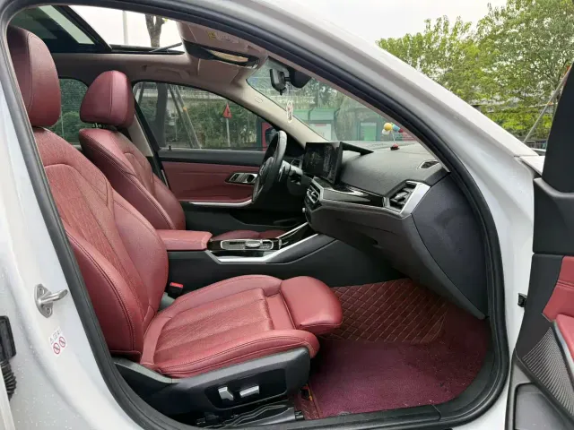 BMW 3 Series — Фото автомобиля 9