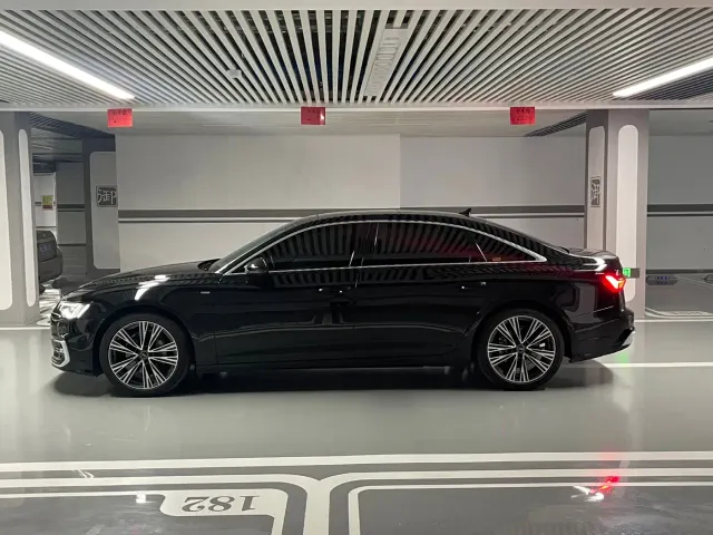 Audi A6L — Фото автомобиля 26