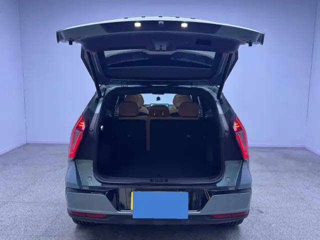 Geely Boyue L — Фото автомобиля 18