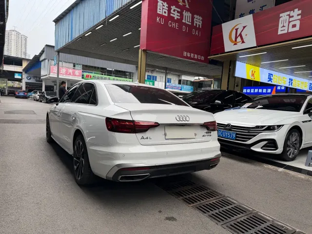 Audi A4L — Фото автомобиля 4