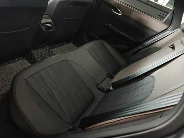 Changan Eado — Фото автомобиля 16