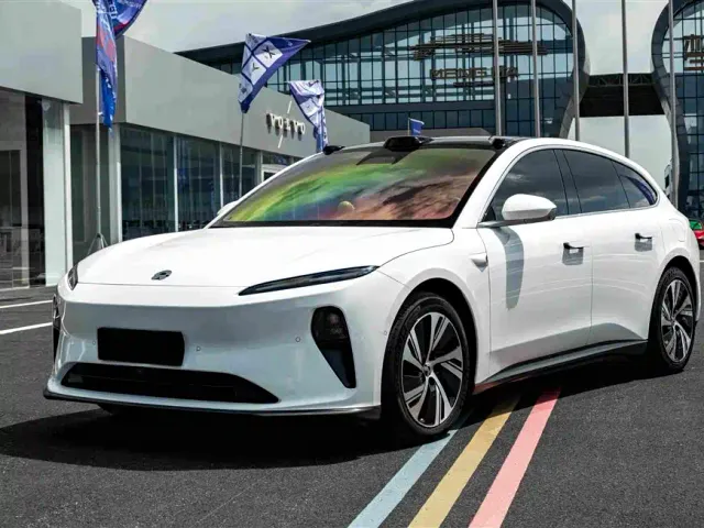 Фотография автомобиля — Nio ET5 Touring