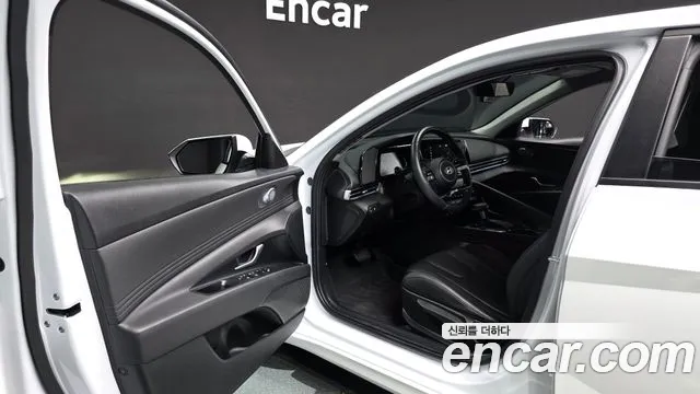 Hyundai AVANTE Новый Avante (CN7) — Фото автомобиля 10