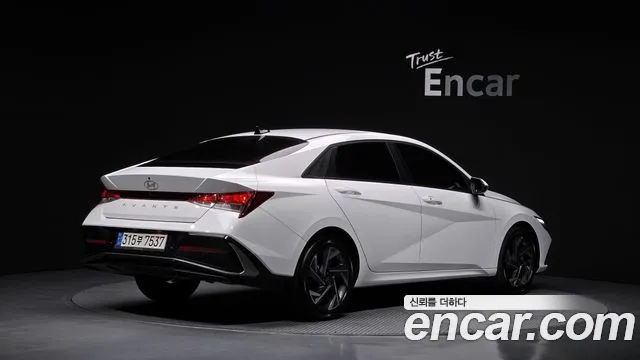 Hyundai Avante — Фото автомобиля 2