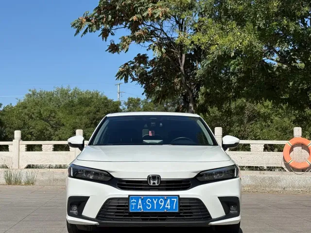 Honda Civic — Фото автомобиля 2