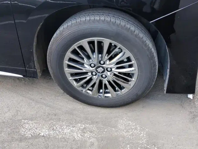 Toyota Vellfire — Фото автомобиля 6