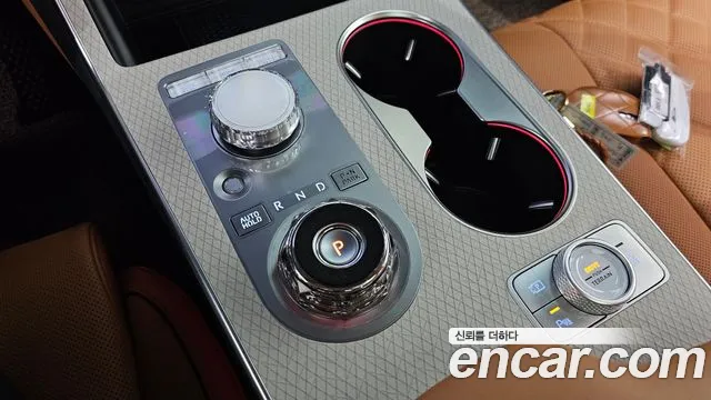 Genesis GV80 — Фото автомобиля 12