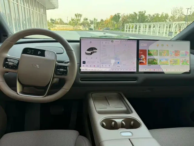 Li Auto i6 — Фото автомобиля 5