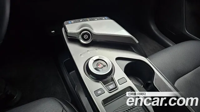 Kia EV6 — Фото автомобиля 12