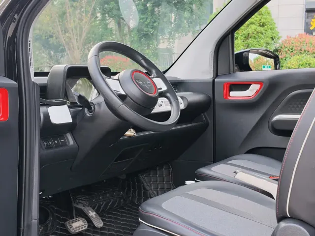 Wuling Hongguang Mini EV — Фото автомобиля 9