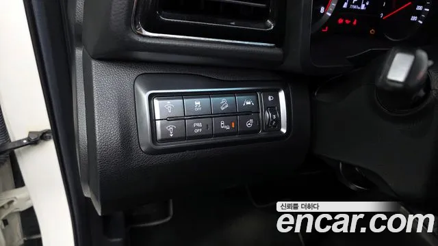 KG_Mobility_Ssangyong TIBOLI Very New Tivoli Бензин 1.5 2WD — Фото автомобиля 25