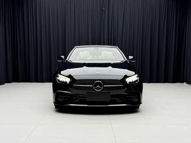 Mercedes-Benz E-Class — Фото автомобиля 2