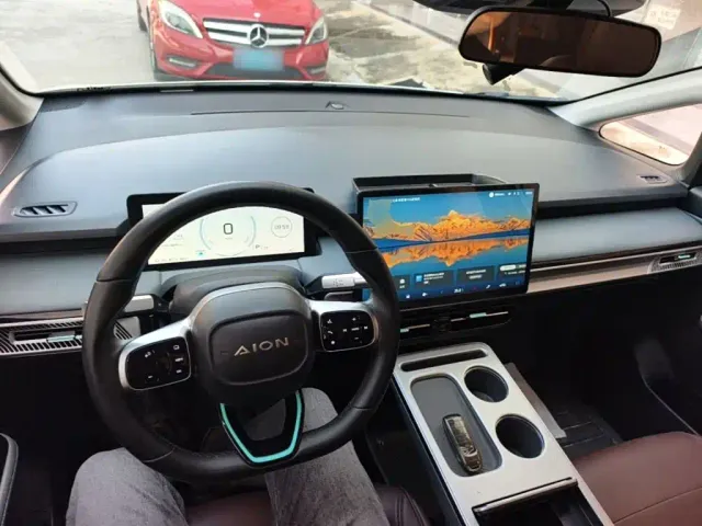GAC Aion Y — Фото автомобиля 9
