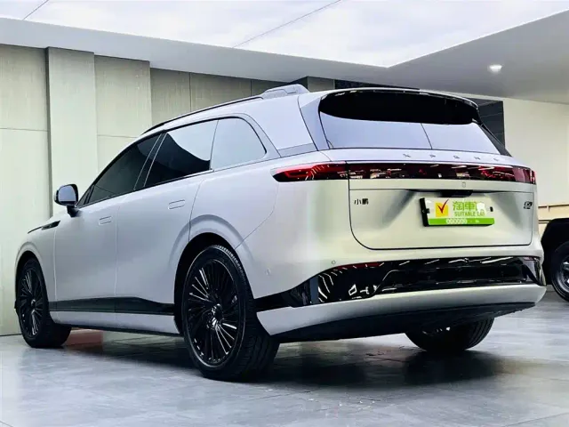Xpeng G9 — Фото автомобиля 6