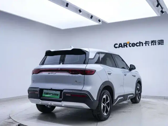 BYD Yuan UP — Фото автомобиля 19