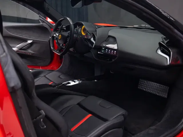 Ferrari SF90 — Фото автомобиля 18
