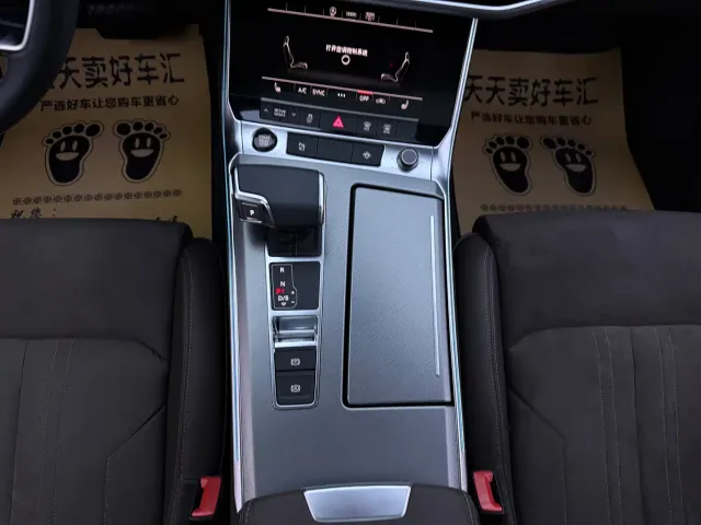 Audi A7L — Фото автомобиля 13