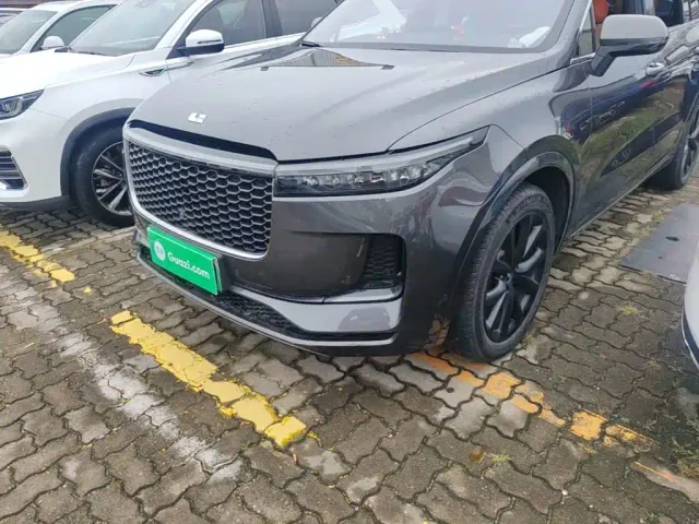 Li Auto ONE — Фото автомобиля 23