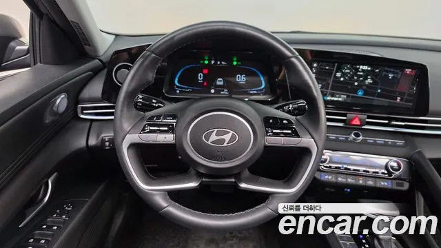 Hyundai AVANTE Новый Avante (CN7) — Фото автомобиля 12