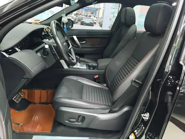 Land Rover Discovery Sport — Фото автомобиля 14